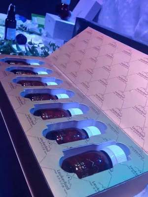 洛伊克巴德 您的生命資產管理專家，引領資產管理新紀元